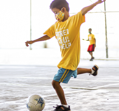 Foto da oficina de futebol.